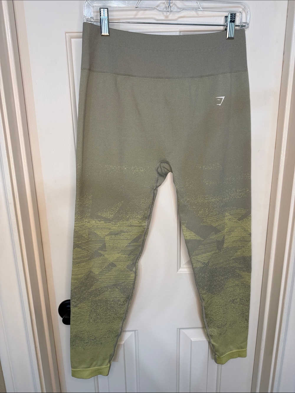 Gymshark Adapt Ombré Grey and Yellow Seamless Leggings with Geometric Pattern